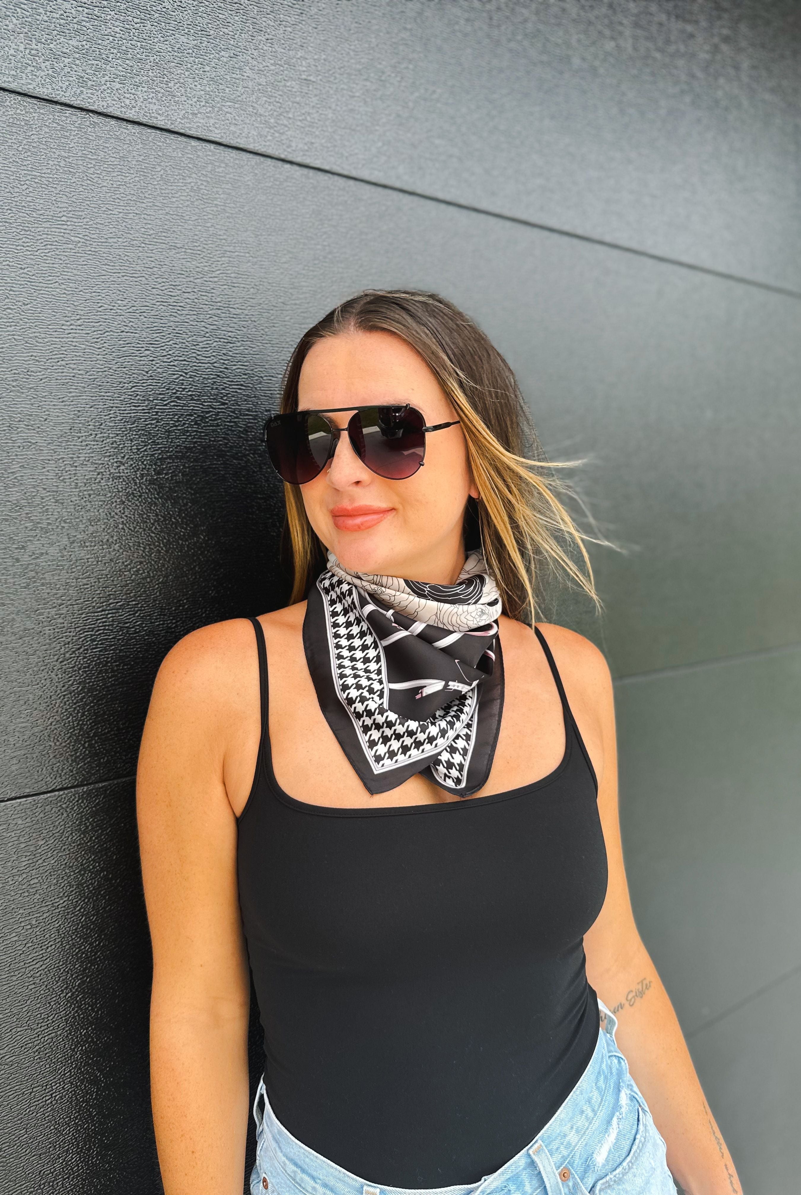 BLACK AND WHITE FLORAL CHECKERED SCARF