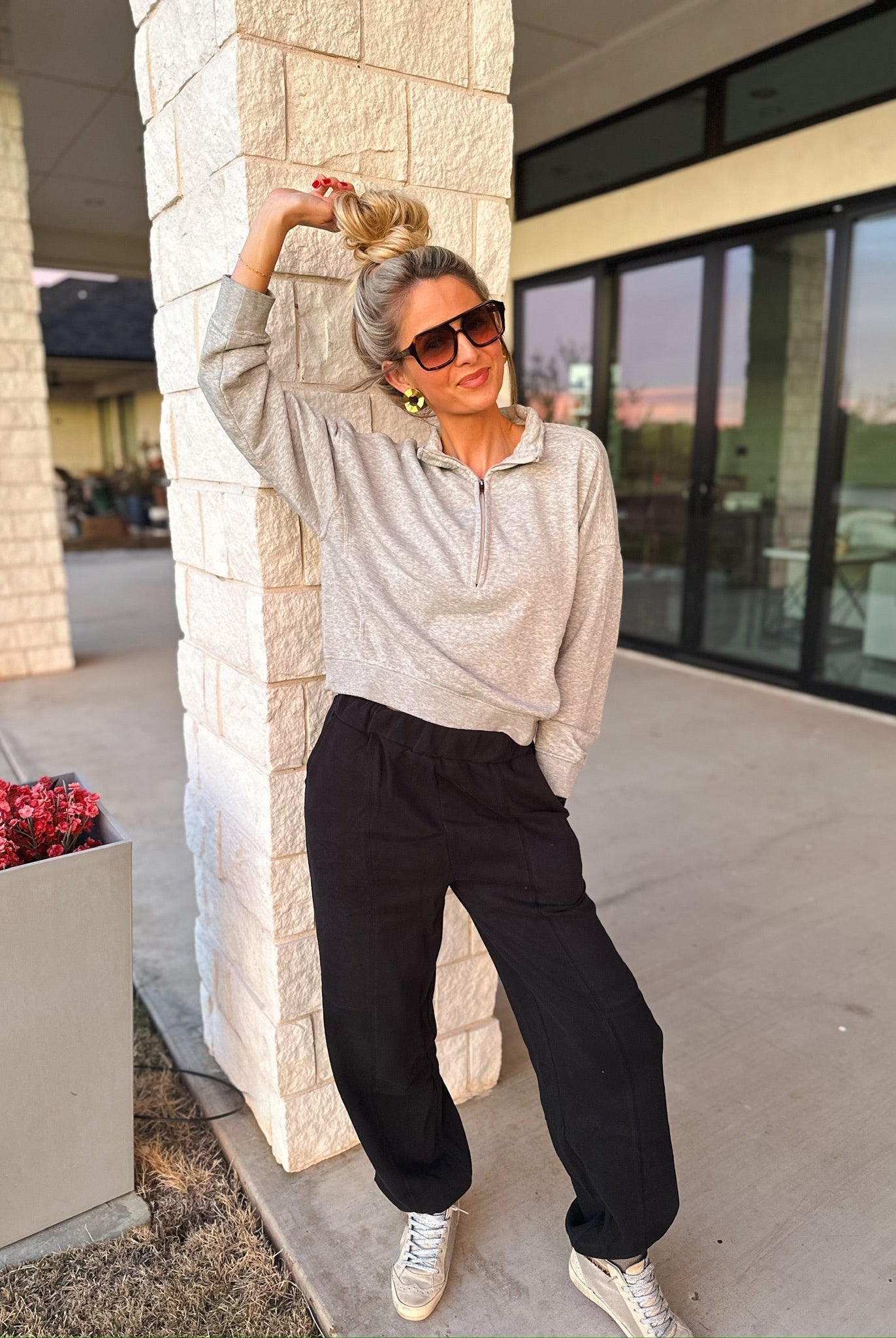 COLLARED HALF-ZIP SWEATSHIRT- HEATHER GRAY - Tops