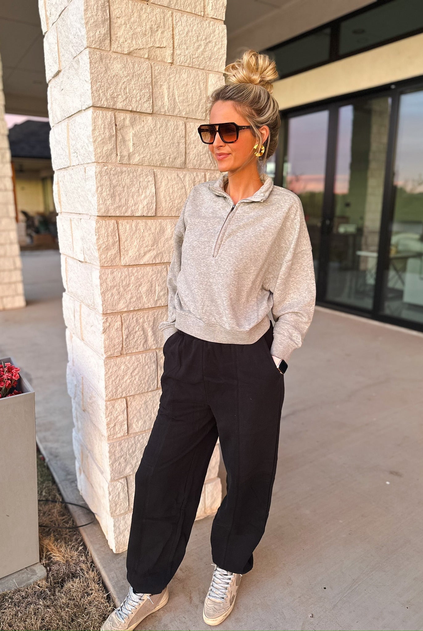 COLLARED HALF-ZIP SWEATSHIRT- HEATHER GRAY - Tops