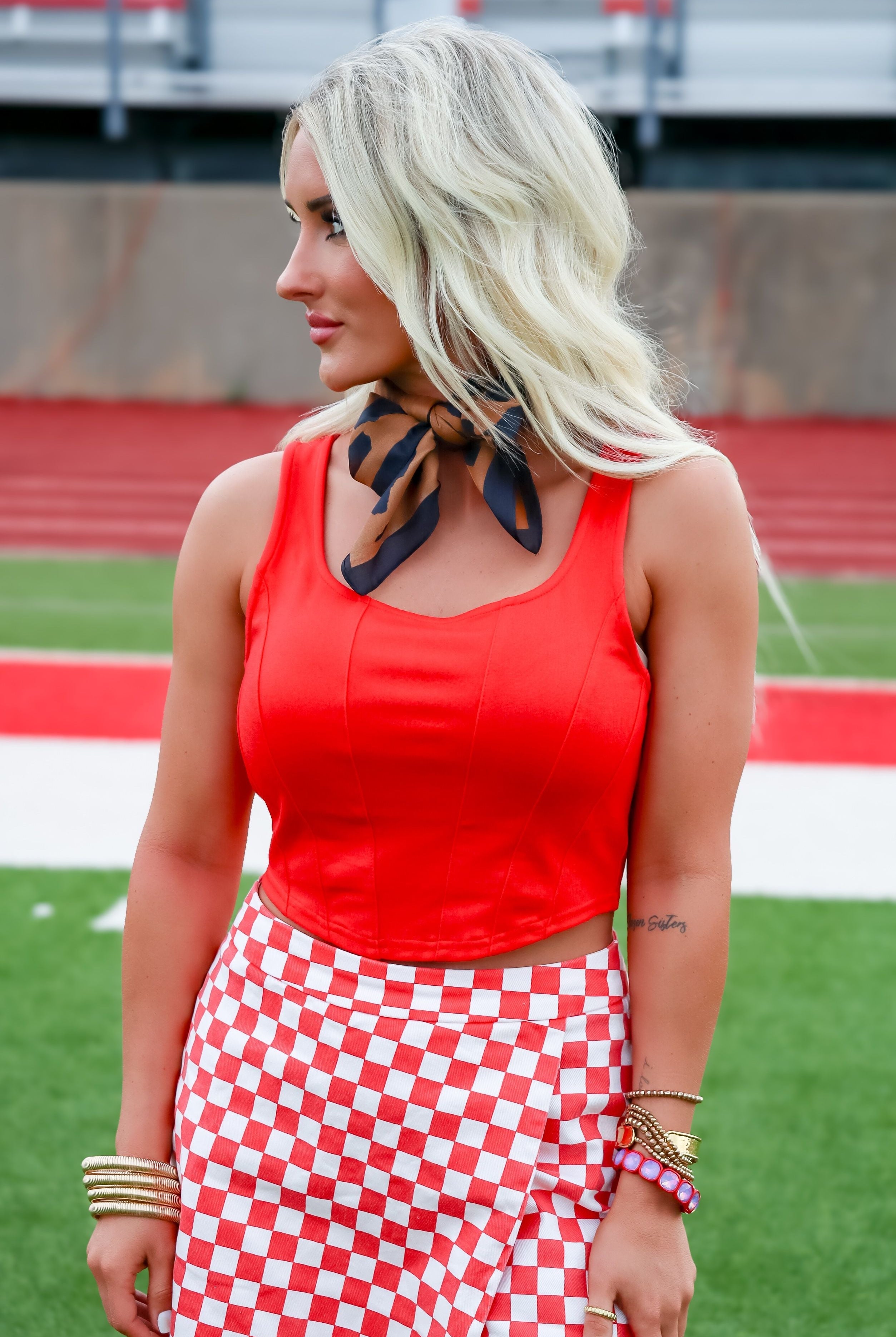 RED CORSET SEAM DETAIL CROP TANK TOP - Tops