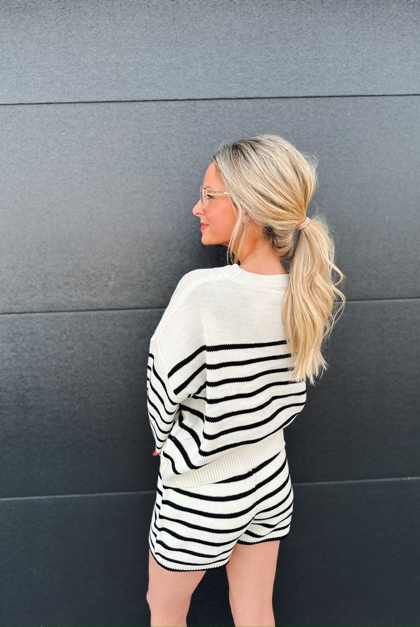 COZY & CHIC: BLACK AND CREAM STRIPED SWEATER AND SHORTS SET - Tops