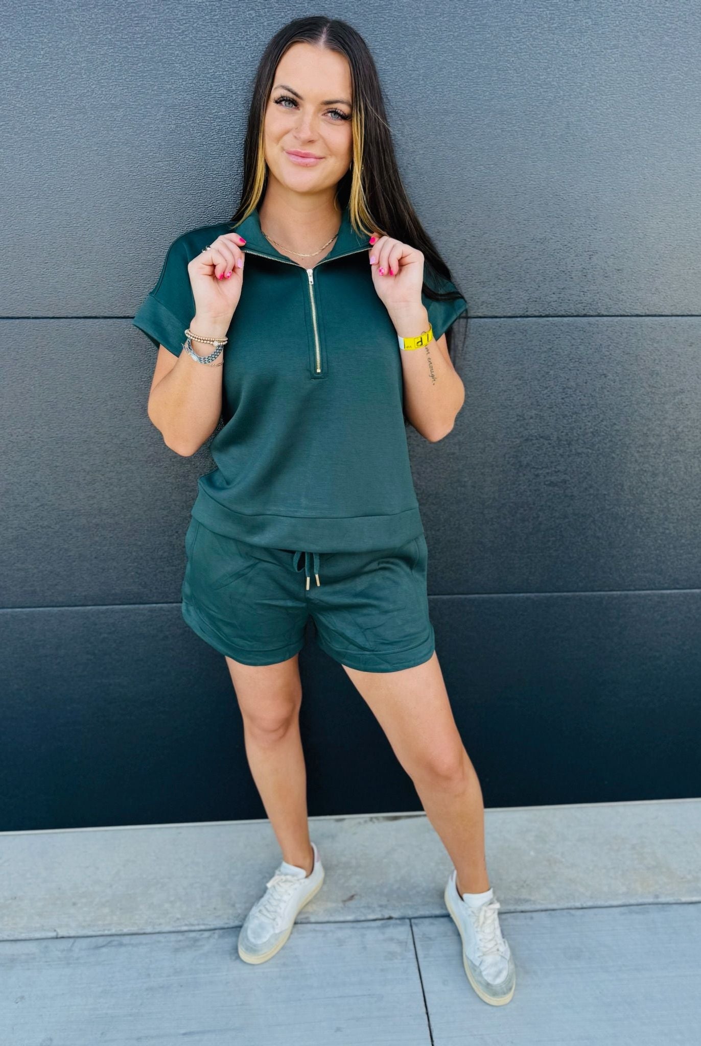 ENTRO FOREST GREEN QUARTER ZIP TOP AND MATCHING SHORTS
