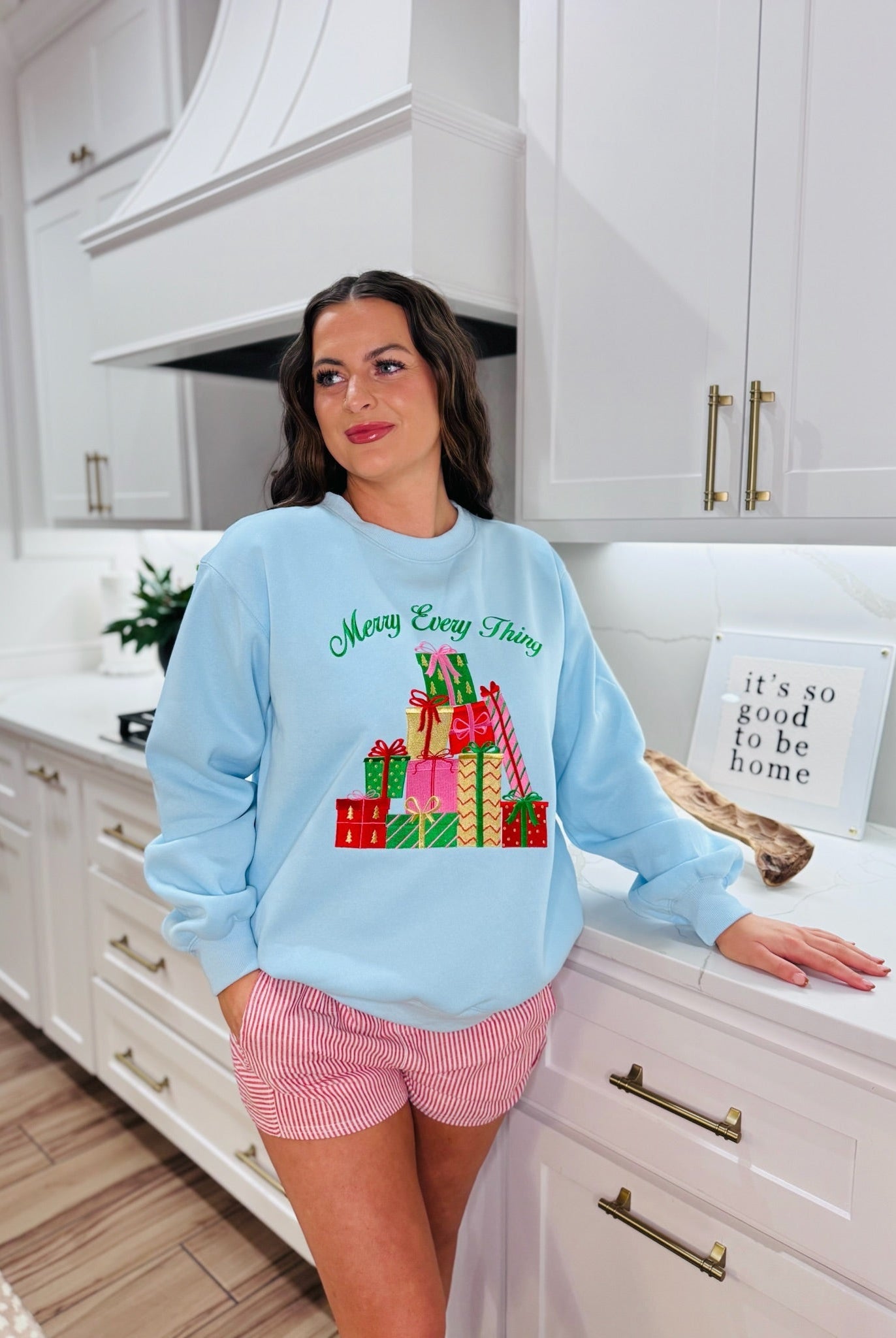 LIGHT BLUE ’MERRY EVERYTHING’ PRESENT EMBROIDERED SWEATSHIRT