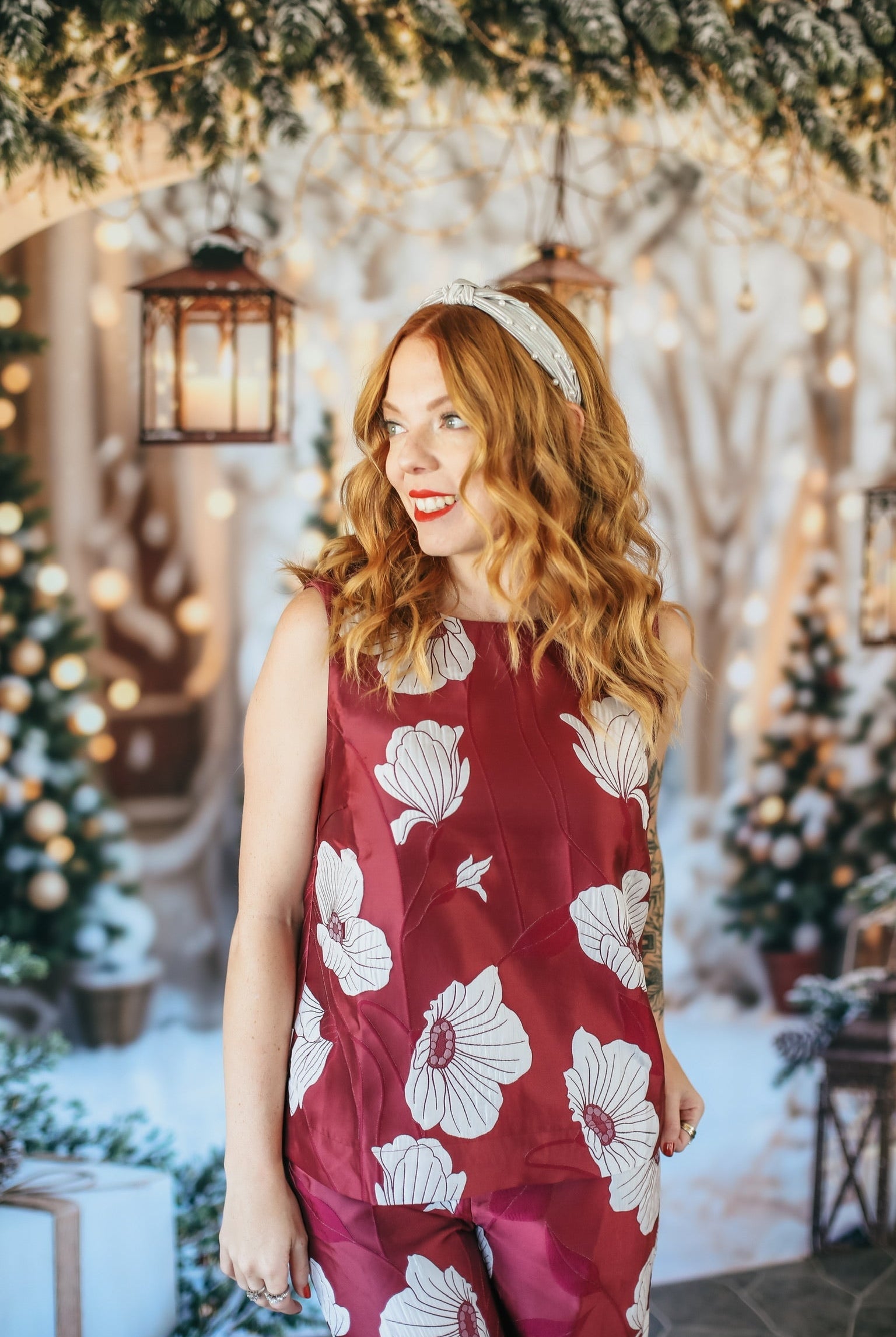 ENTRO BROCADE SILVER & RUBY DRESSY PANT SET - SET