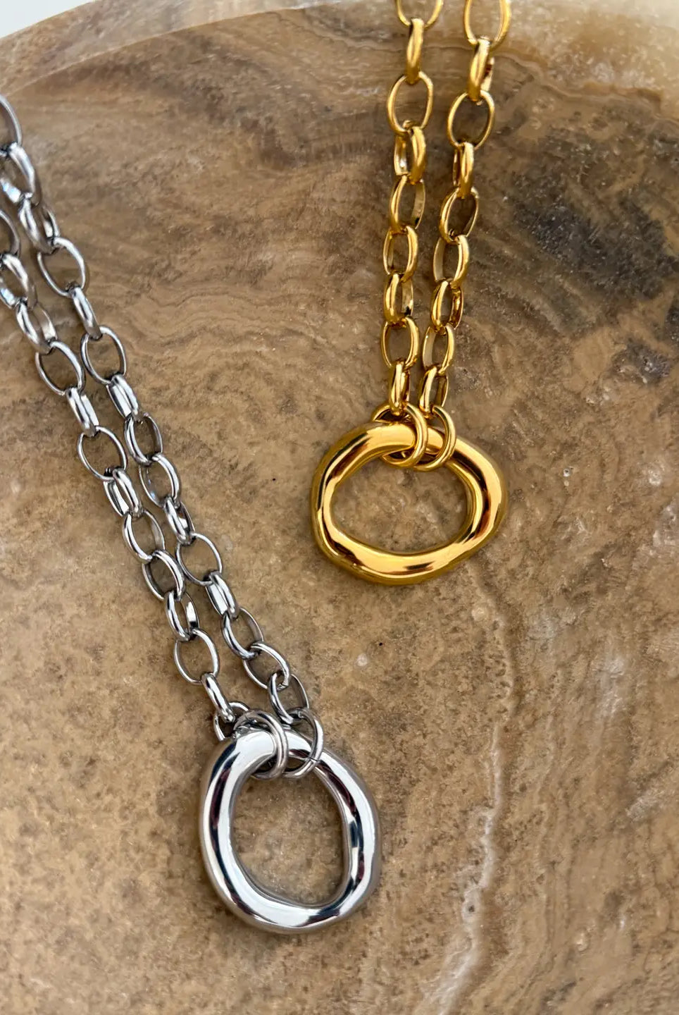 SCOTTY NECKLACE- SILVER - Necklaces