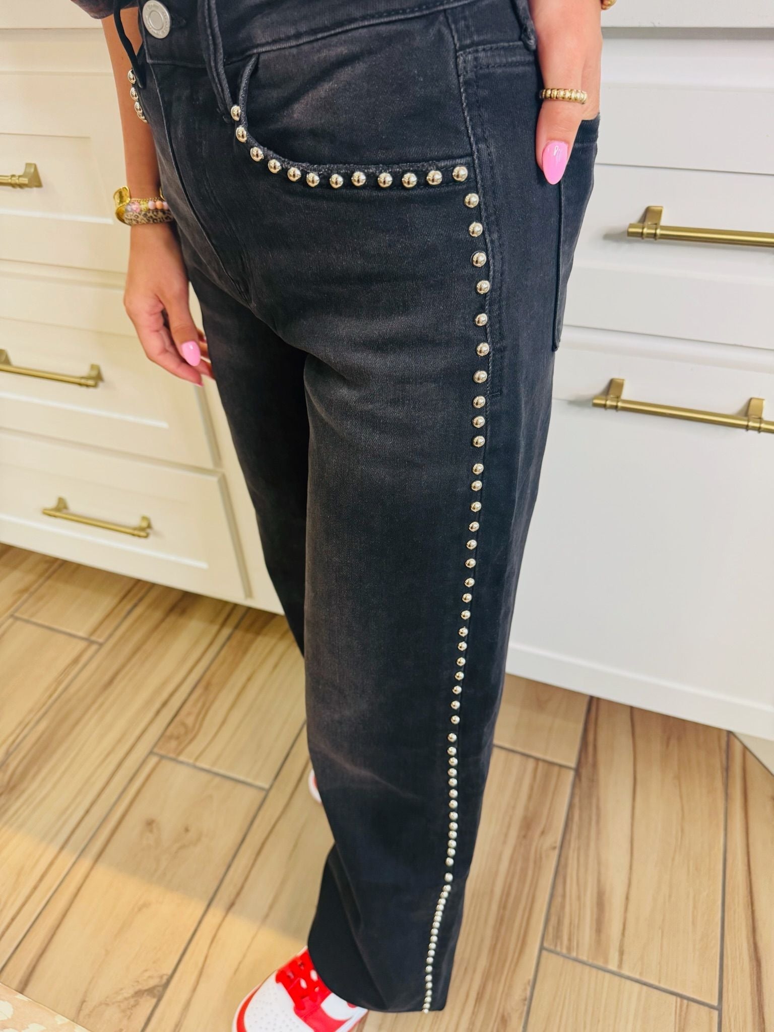 VERVET BLACK HIGH RISE SILVER DOME NAIL HEAD WIDE LEG JEANS - Bottoms