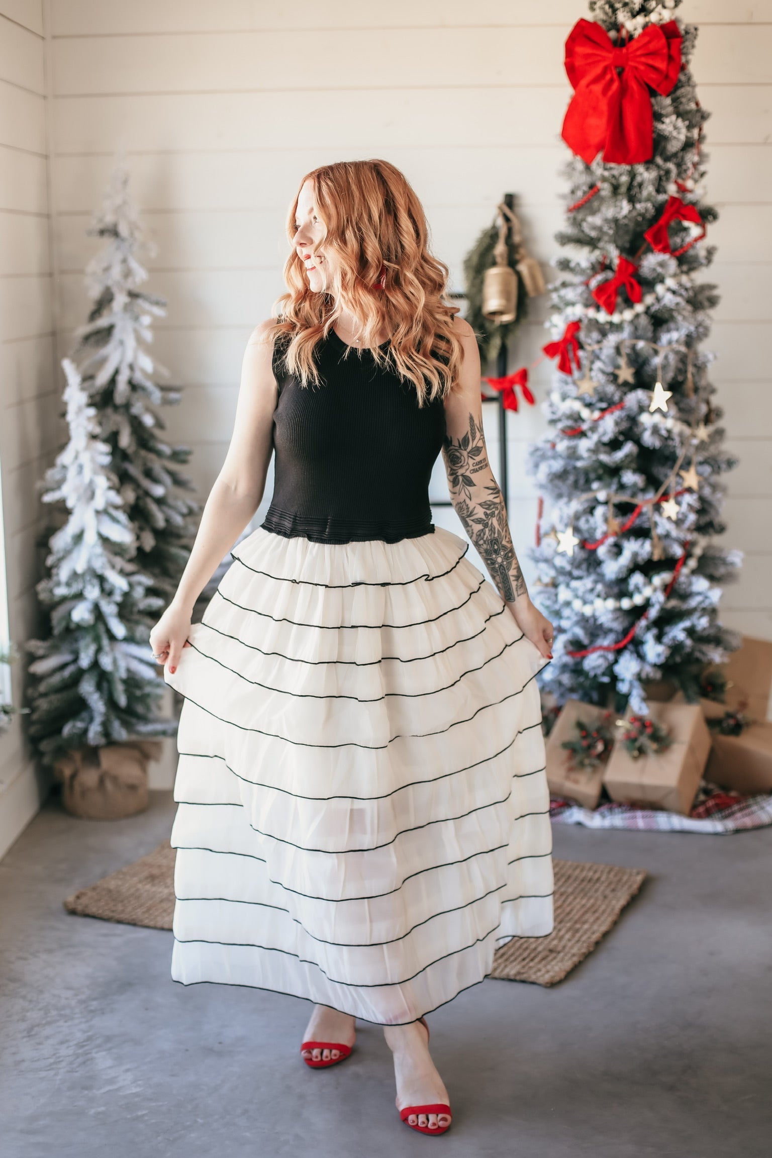 CONTRAST BLACK AND IVORY LACE RUFFLE LAYERED DRESS - Dress