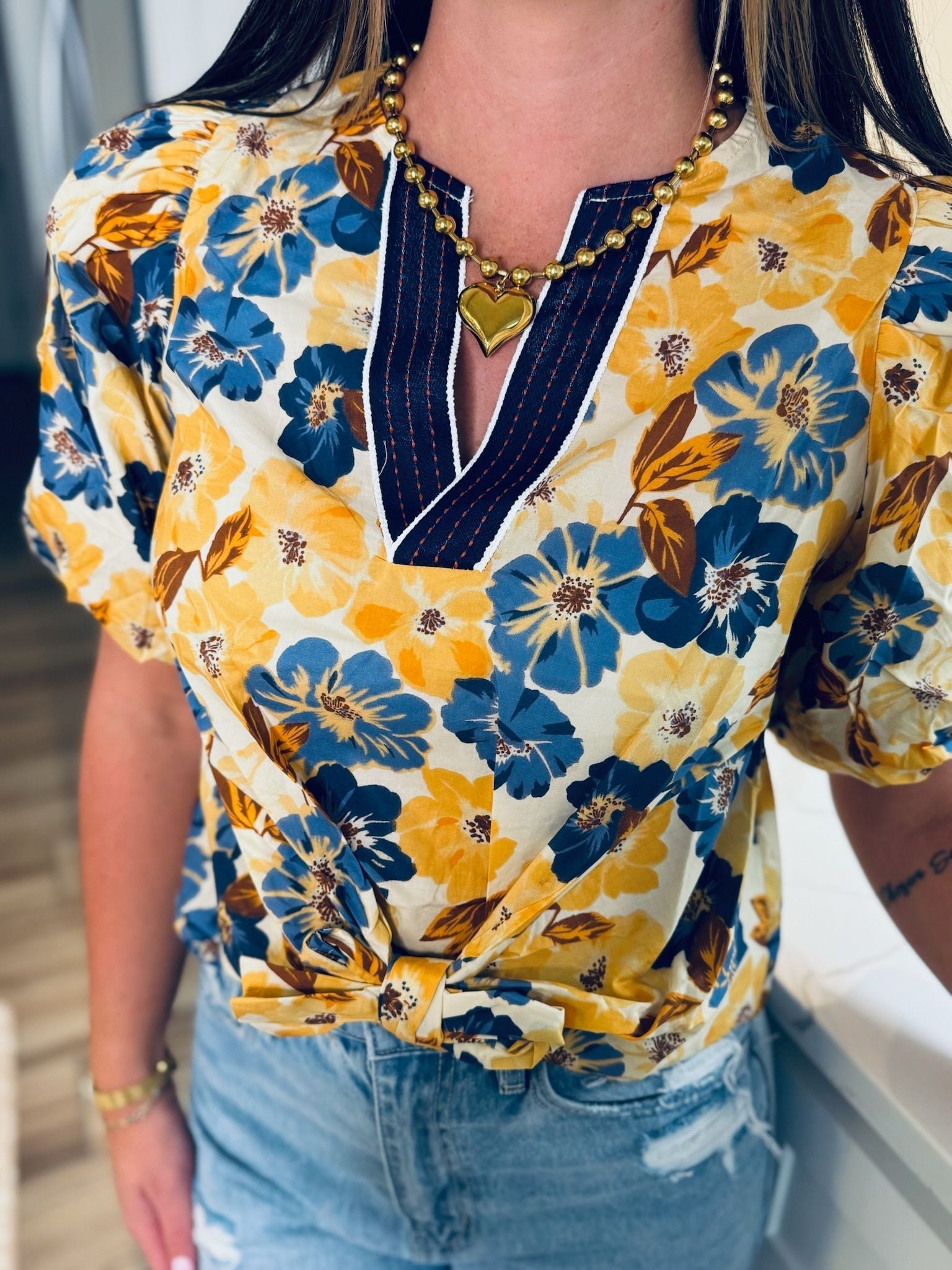 ENTRO GOLD AND BLUE FLORAL PRINT TOP WITH TIE - Tops