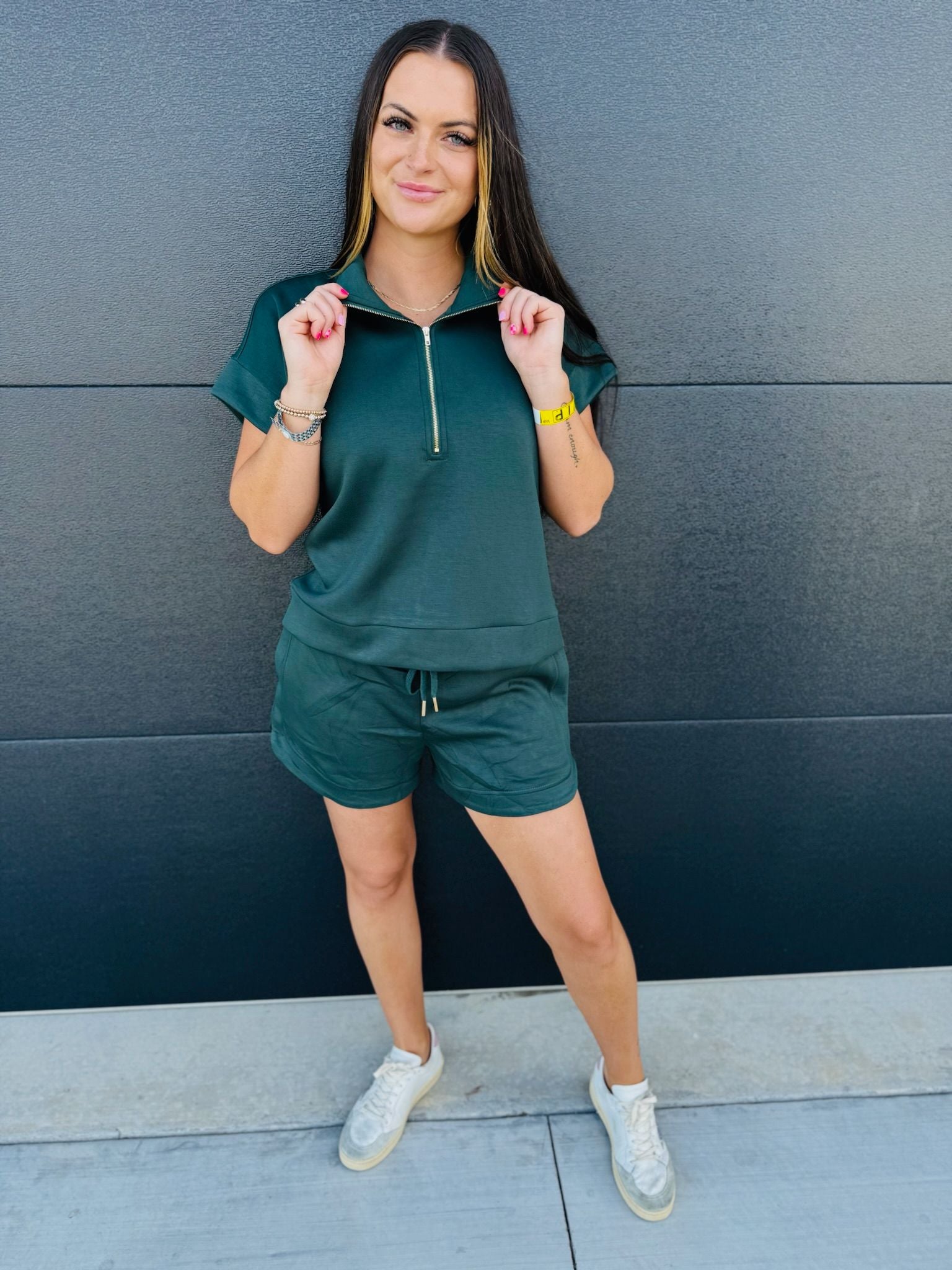 ENTRO FOREST GREEN QUARTER ZIP TOP AND MATCHING SHORTS