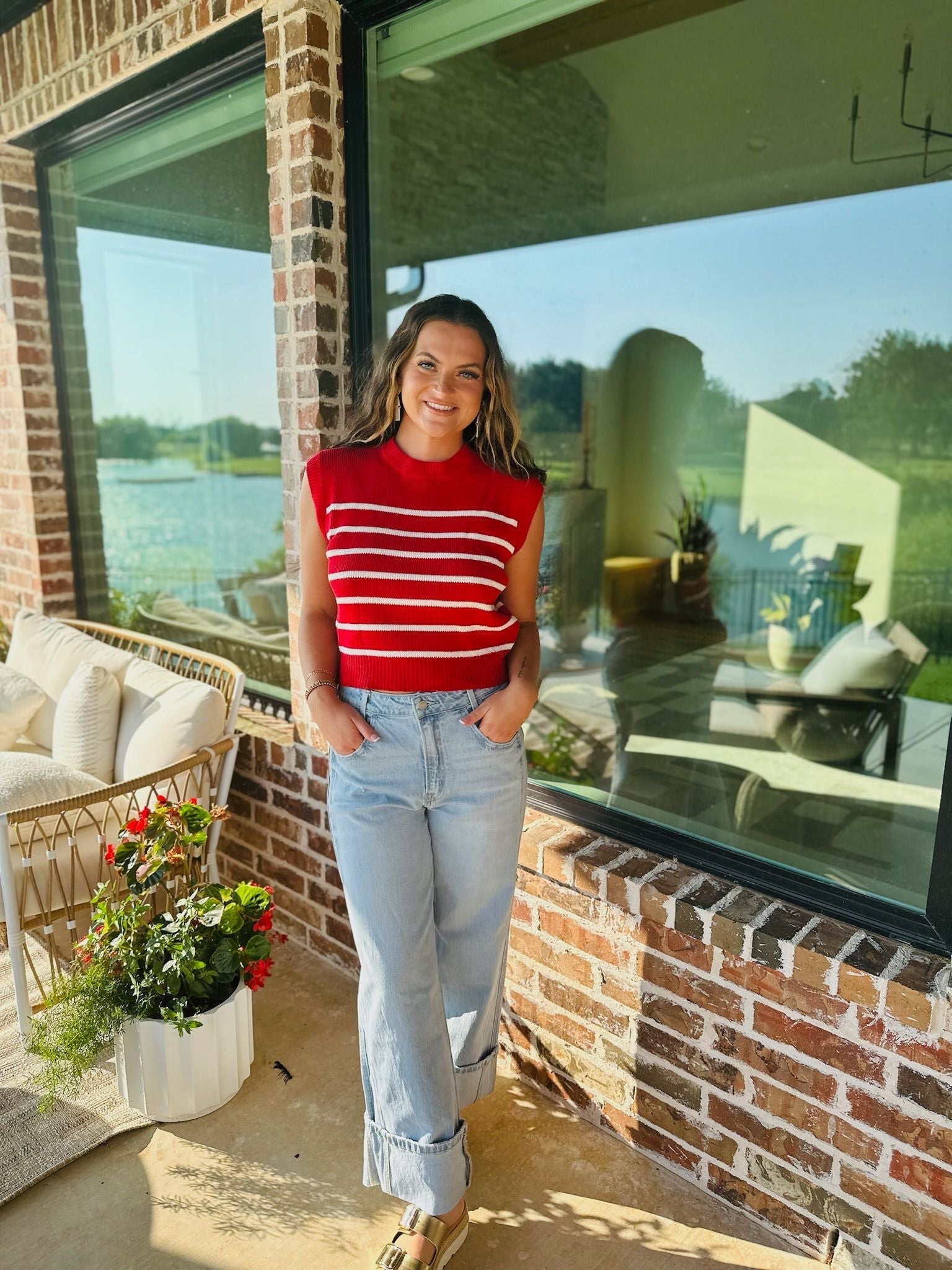 RED AND CREAM STRIPED SLEEVELESS SWEATER - Tops