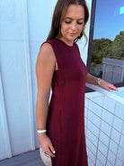 WINE SOLID KNIT SIDE-SLIT MIDI DRESS BY ENTRO - Dress